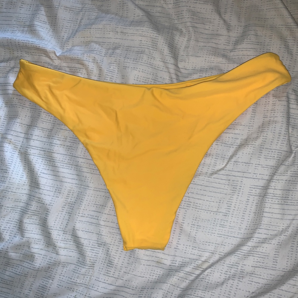 Yellow Bikini Set - Picture 6 of 7
